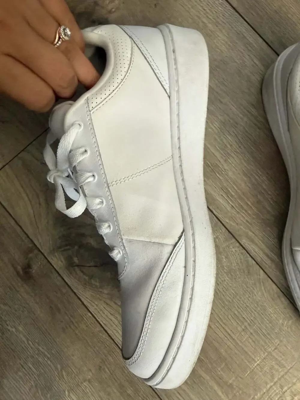 Under Armour offers welcome
